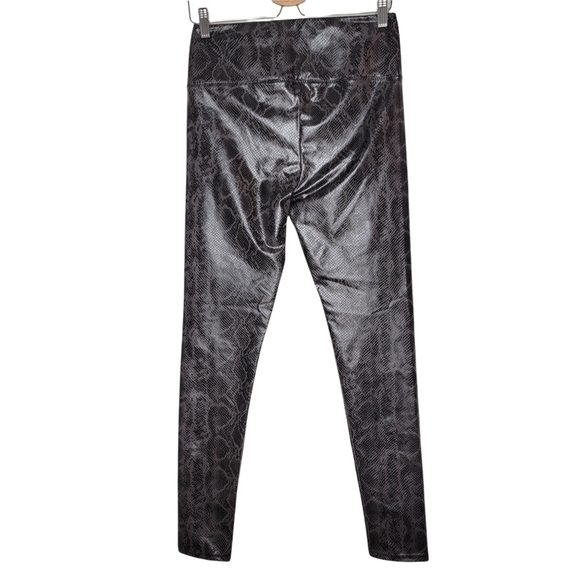 7 FOR‎ ALL MANKIND Leggings Snake Print Faux Leather Pants Grey High Rise Medium - Picture 6 of 12